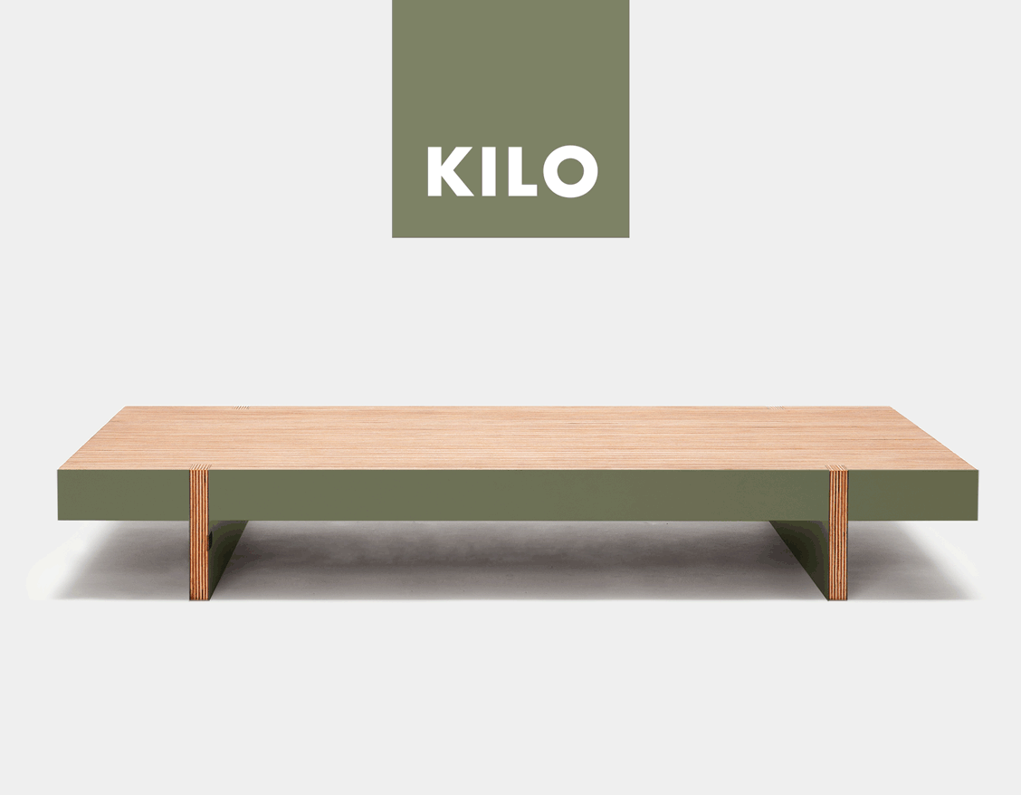 Kilo Furniture uit Amsterdam. KILO is een uniek ‘flat pack’ meubelmerk van Amsterdamse bodem, gemaakt zonder schroeven, spijkers of lijm. Je meubelstuk wordt live in de winkel gemaakt, waarna je het direct thuis zonder gereedschap in elkaar kunt zetten. #dutchdesign #design #interieur #meubelstuk