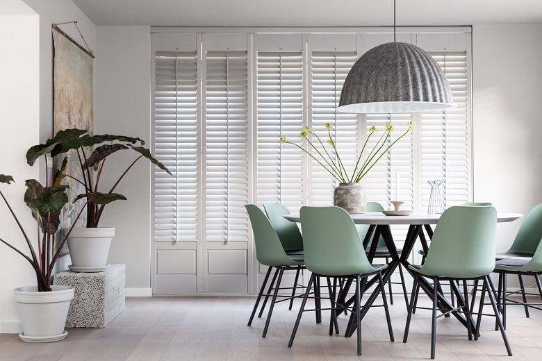 Alles over raambekleding, shutters en jaloezieën. #Jasno #jasnoshutters #raambekleding #shutters